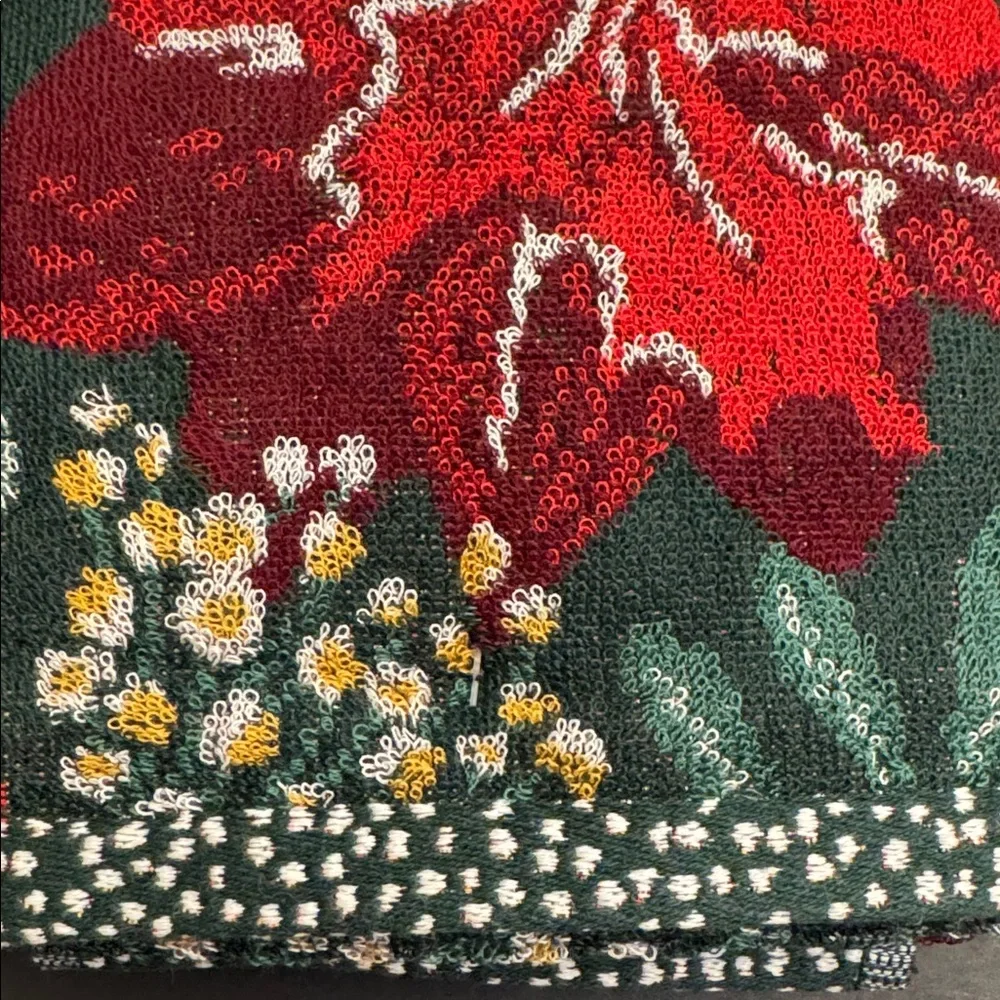 2pc BIANCA 100% Cotton Poinsettia Pattern Bath Hand Towel Set - Made in Portugal